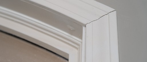 Photo of cracks in door