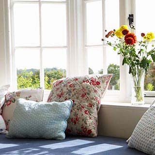 The Difference Between A Bay Window And A Bow Window